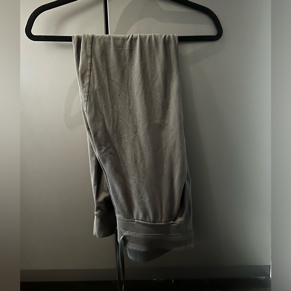 Lululemon joggers